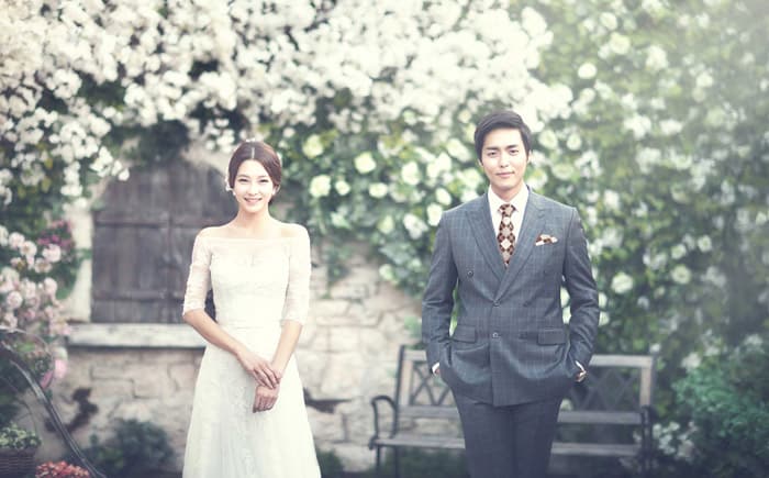 Phong cách tạo dáng chụp ảnh cưới ở ngoại cảnh