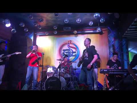 Phòng trà 12 Giờ - Twelve a.m