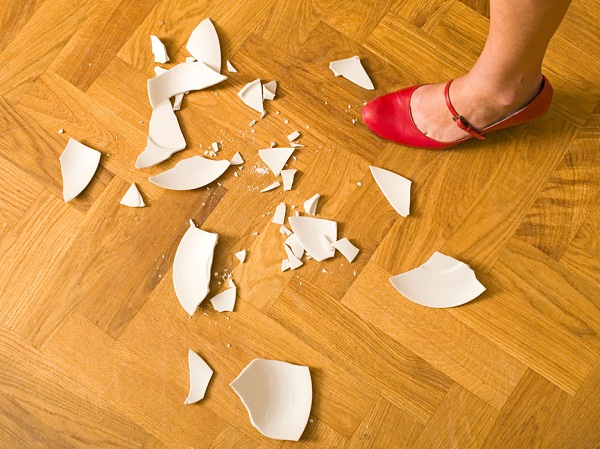 Tránh làm đổ vỡ